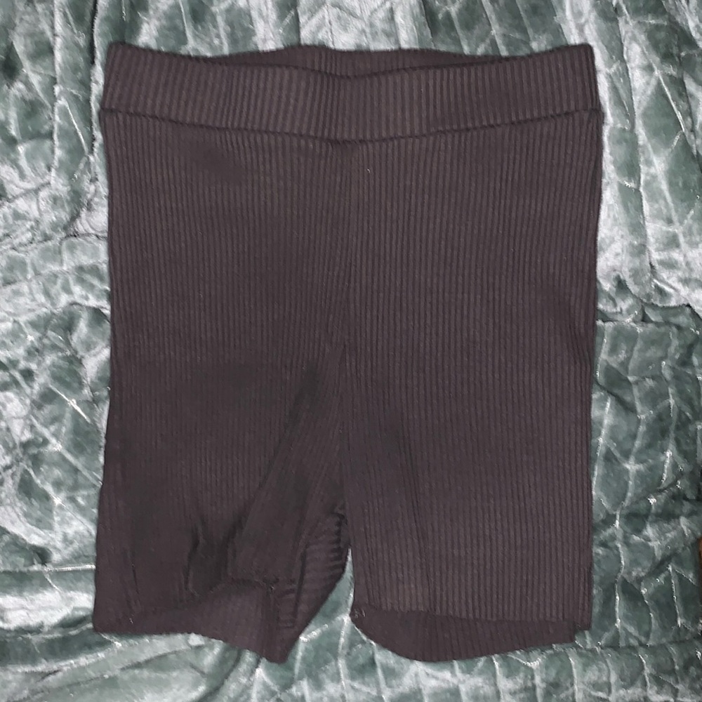 White fox gray shorts size xl